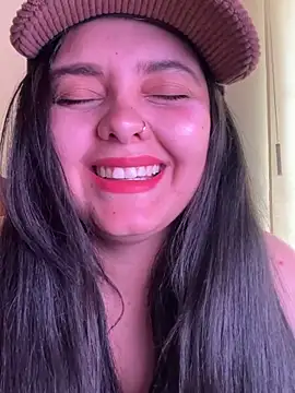 candicewest  online show from May 28, 5:21 pm