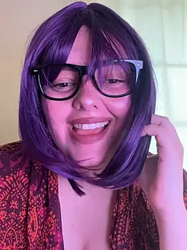 Snapshot of candicewest_ chatting on June 13, 5:00 pm candicewest online show from June 13, 5:00 pm