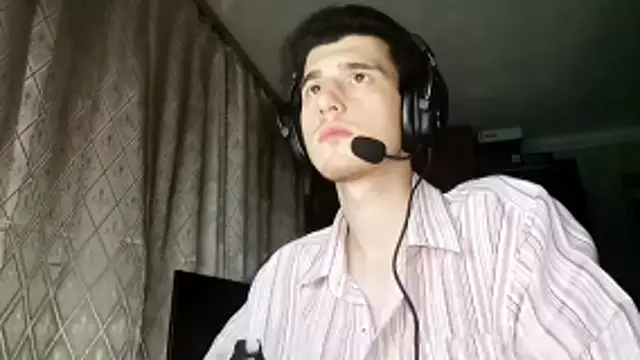 Snapshot of JamesLagerfeld chatting on November 11, 1:38 am JamesLagerfeld online show from November 11, 1:38 am