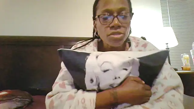 SweetParadise00 online show from November 17, 3:45 am