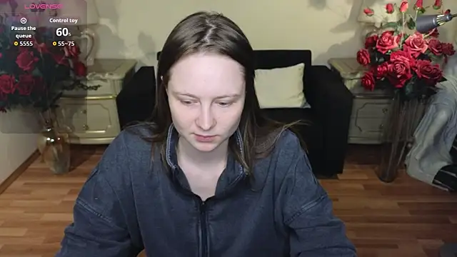 Snapshot of HolyBabyDoll chatting on November 24, 11:54 am HolyBabyDoll online show from November 24, 11:54 am