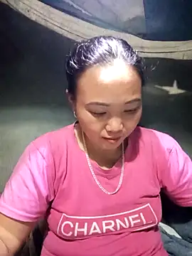 Snapshot of susunini chatting on November 9, 11:19 am susunini online show from November 9, 11:19 am