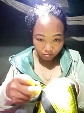 Snapshot of susunini chatting on November 12, 9:32 am susunini online show from November 12, 9:32 am