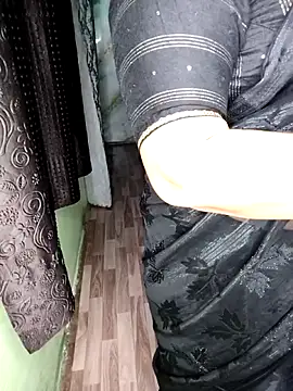 Snapshot of indian_Teena_Bhabhi chatting on December 15, 7:56 am indian Teena Bhabhi online show from December 15, 7:56 am