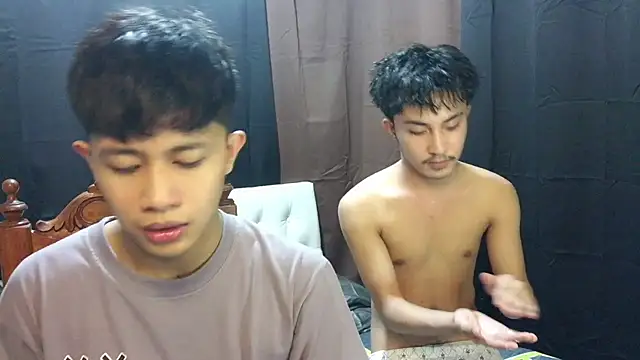 Snapshot of Urloverhardcock chatting on July 18, 6:50 am Urloverhardcock online show from July 18, 6:50 am