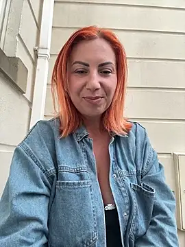 pervimilf online show from June 17, 10:17 am