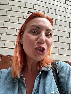 pervimilf online show from June 18, 9:36 am