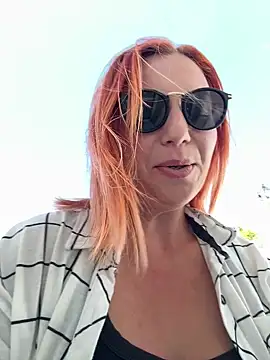 pervimilf online show from June 19, 9:35 am