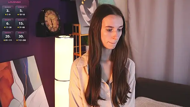 Snapshot of LavandaFobes chatting on November 18, 3:23 am LavandaFobes online show from November 18, 3:23 am