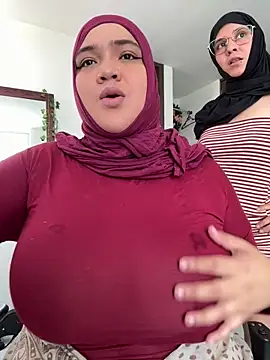 Snapshot of sweetmuslim01 chatting on March 1, 4:31 pm sweetmuslim01 online show from March 1, 4:31 pm