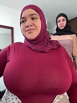 Snapshot of sweetmuslim01 chatting on March 5, 3:52 pm sweetmuslim01 online show from March 5, 3:52 pm