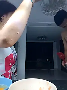 jov and thomas online show from November 20, 3:39 am