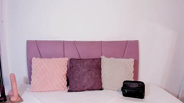elena wolff online show from June 30, 11:33 am