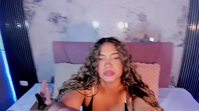 elena wolff online show from August 1, 12:15 pm