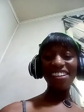 Snapshot of Nikistickyxx25 chatting on December 1, 4:12 pm Nikistickyxx25 online show from December 1, 4:12 pm