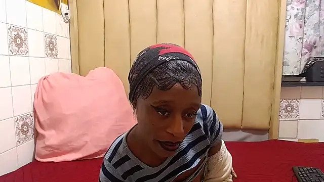 Nikistickyxx25 online show from June 5, 10:37 pm
