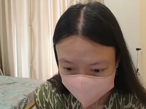 Lil-Cherries online show from January 7, 2:47 am