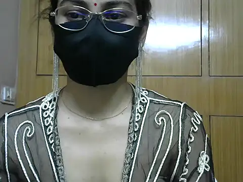 Snapshot of Fairy_Pie chatting on June 5, 6:46 pm Fairy Pie online show from June 5, 6:46 pm