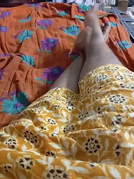 Snapshot of Rathi_telugu_couple chatting on June 11, 3:15 am Rathi telugu couple online show from June 11, 3:15 am