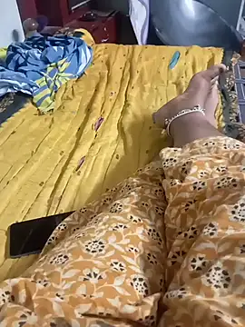 Snapshot of Rathi_telugu_couple chatting on June 18, 2:12 am Rathi telugu couple online show from June 18, 2:12 am