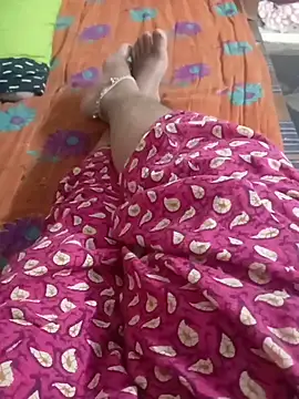 Snapshot of Rathi_telugu_couple chatting on July 6, 4:20 am Rathi telugu couple online show from July 6, 4:20 am