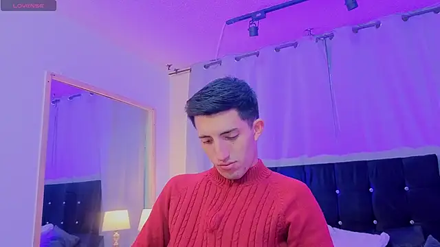 Un Sluttyy online show from January 12, 11:37 am