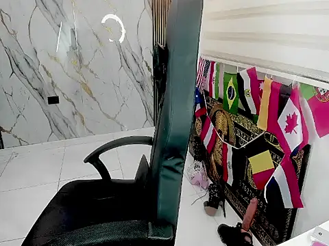 queen findom1 online show from June 28, 9:26 am