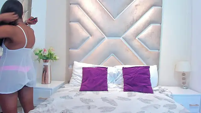 Bella Rousee  online show from November 28, 4:26 am