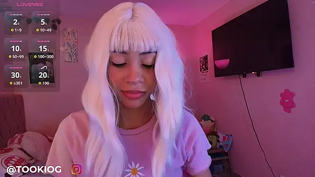 Snapshot of TOOKIOG_ chatting on July 10, 6:10 pm TOOKIOG online show from July 10, 6:10 pm