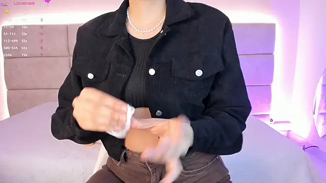 nia20  online show from June 25, 12:42 pm