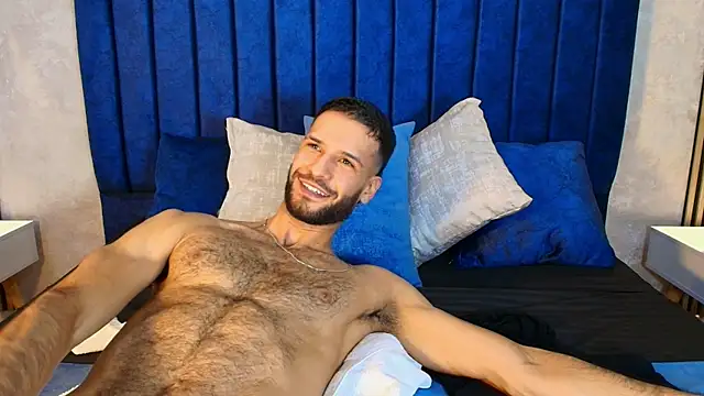 Jacob Benelli online show from May 15, 11:45 pm