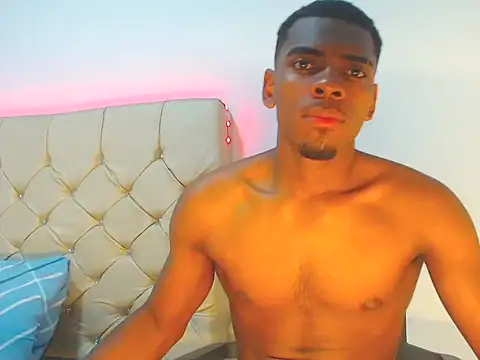 Snapshot of Jackboy_000 chatting on November 15, 11:29 am Jackboy 000 online show from November 15, 11:29 am