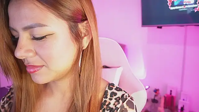 Snapshot of Missara_ chatting on November 21, 12:21 am Missara online show from November 21, 12:21 am