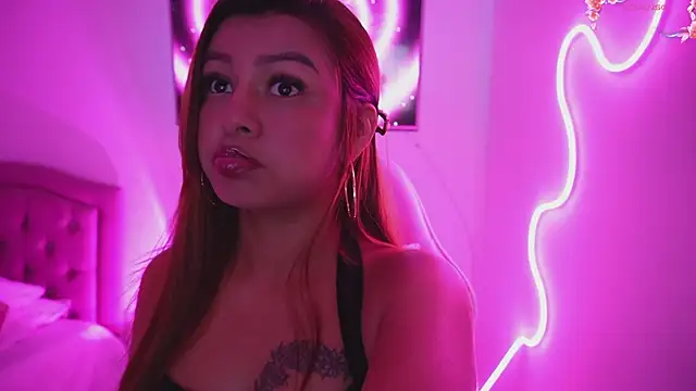 Snapshot of Missara_ chatting on November 27, 1:40 am Missara online show from November 27, 1:40 am