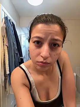 SaintNina online show from November 24, 1:05 am