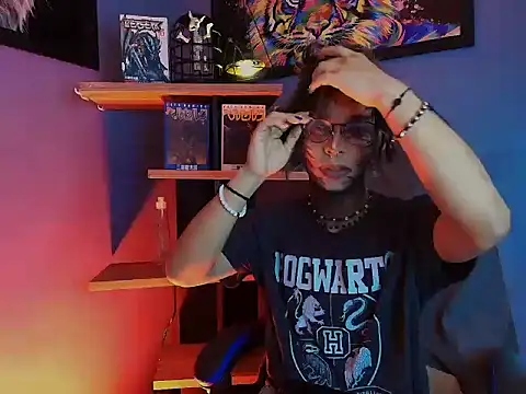 luxiel  online show from February 3, 10:04 pm