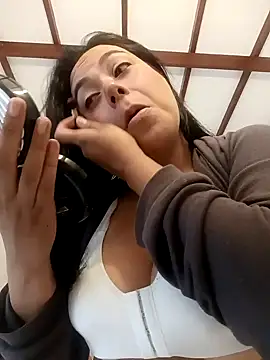 Snapshot of LorieFerrer chatting on February 4, 9:41 pm LorieFerrer online show from February 4, 9:41 pm