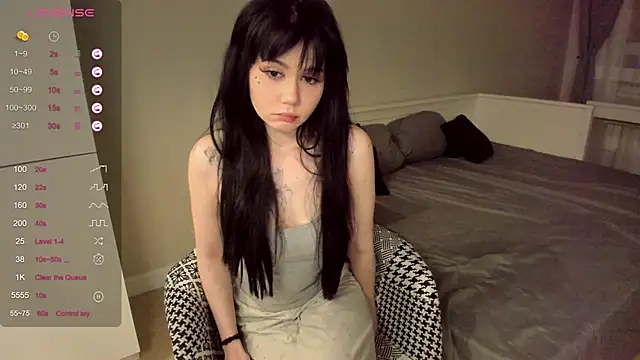 Snapshot of CharlyOrwell chatting on November 29, 7:06 pm CharlyOrwell online show from November 29, 7:06 pm