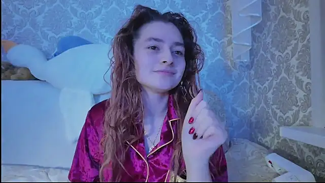 SweetLiaison online show from November 23, 7:02 pm