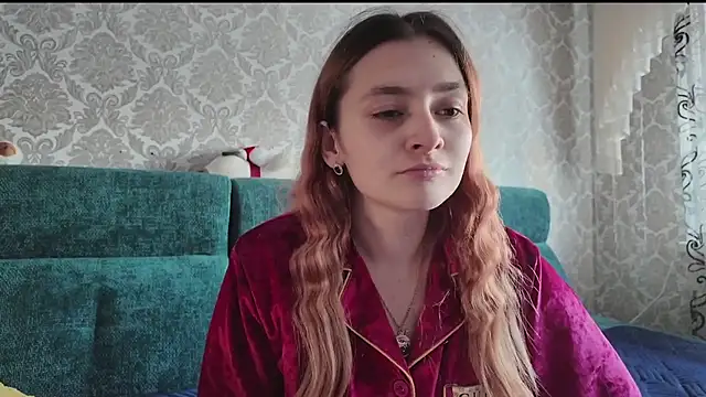 SweetLiaison online show from February 5, 1:27 pm