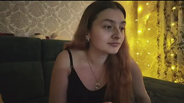 SweetLiaison online show from March 9, 5:17 pm