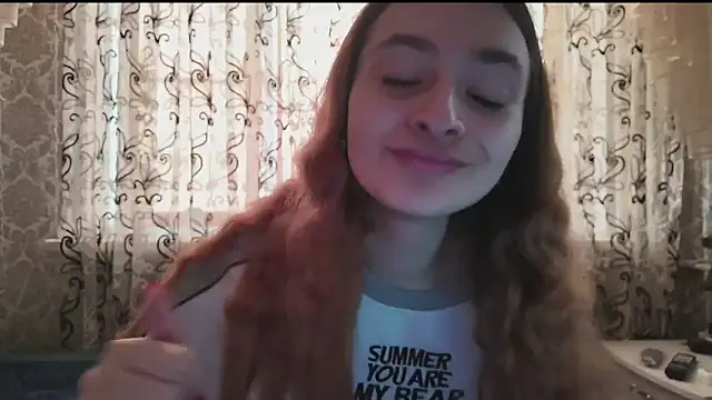 SweetLiaison online show from March 14, 5:46 am