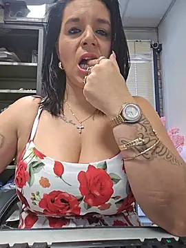 Snapshot of olga_tentation chatting on July 6, 7:05 am olga tentation online show from July 6, 7:05 am