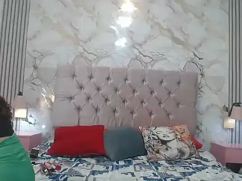 DannaAndPeter online show from November 12, 7:57 pm