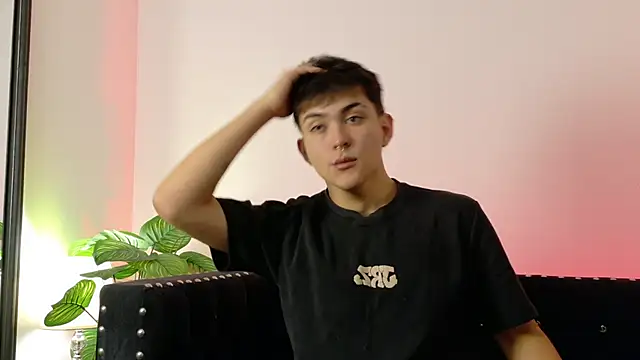 Valentin X online show from December 2, 4:18 am