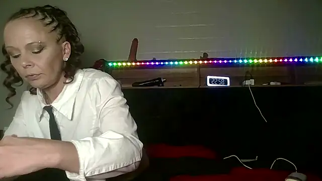 Snapshot of nikkibae33 chatting on July 2, 5:57 am nikkibae33 online show from July 2, 5:57 am