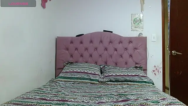 Snapshot of katty_hottest chatting on November 26, 2:51 pm katty hottest online show from November 26, 2:51 pm