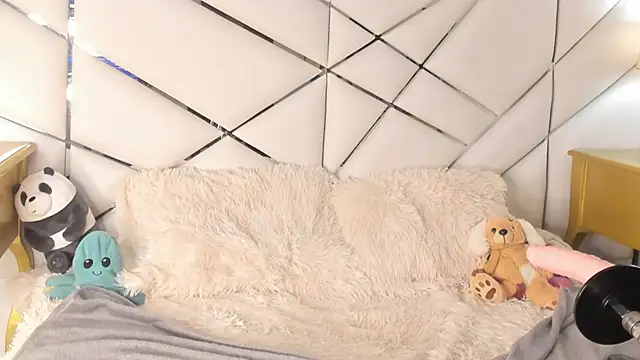 Sweet Yuna online show from November 21, 12:32 am