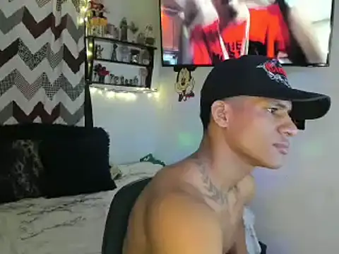 JUANBIGCOCK21CM online show from May 22, 3:46 am