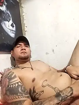 JHONNYACA28 online show from November 18, 4:50 am